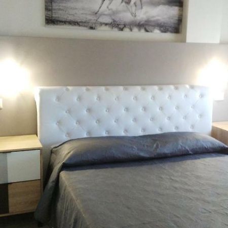 La Suite Civitanova Marche Esterno foto