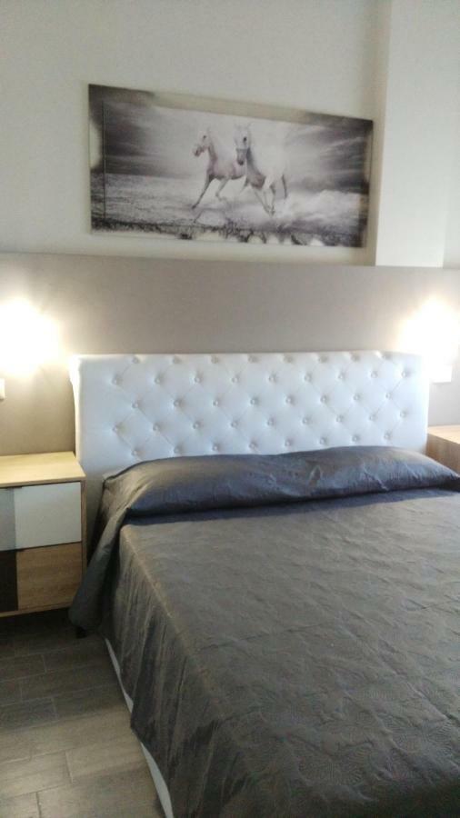 La Suite Civitanova Marche Esterno foto